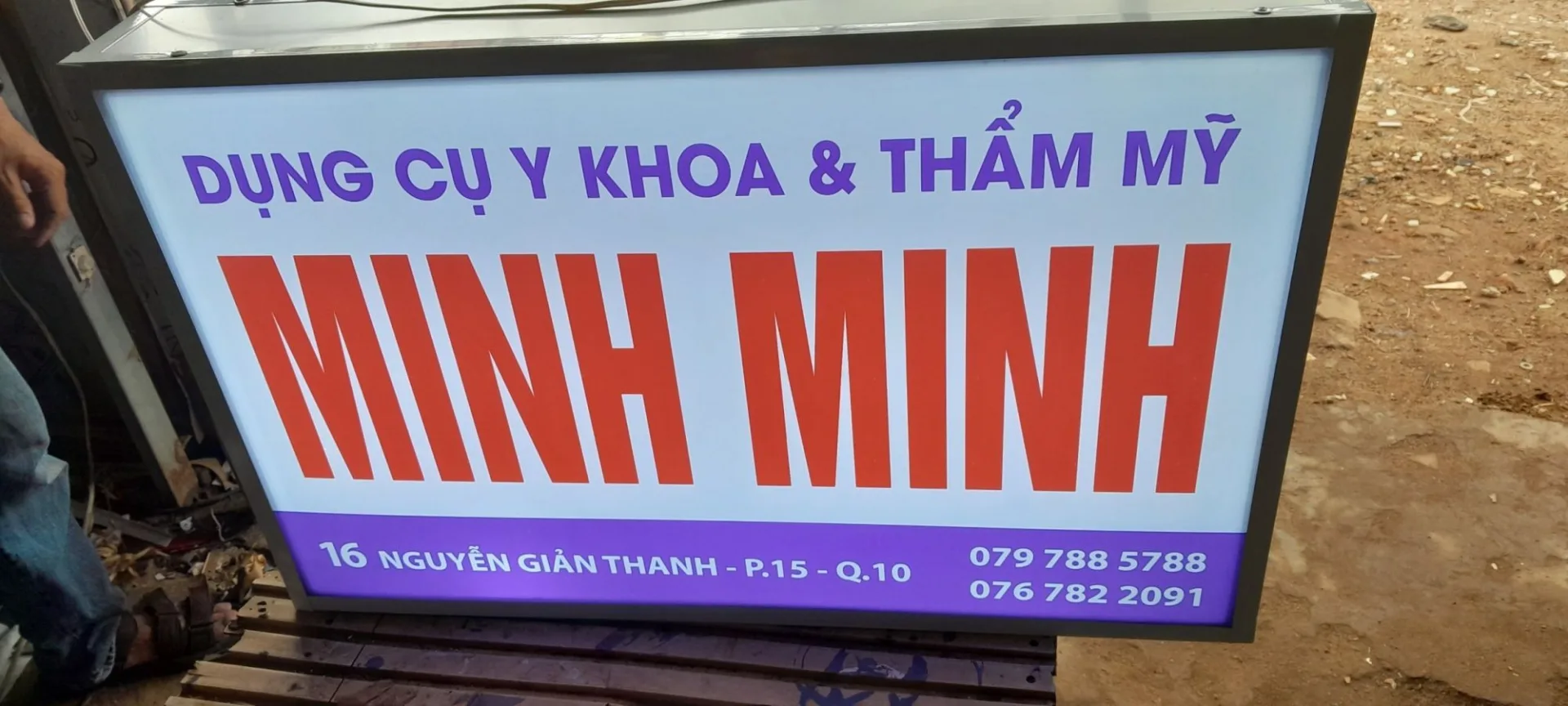 Bảng hiệu Hộp Đèn A14